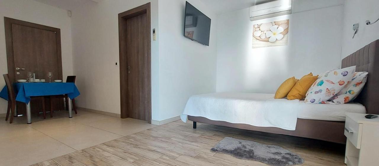 Room Lina لوفغان المظهر الخارجي الصورة